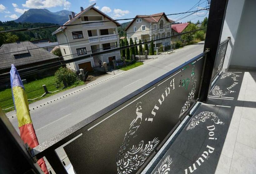 Номер Стандарт с Балконом, Pensiune Restaurant Pizzerie 2 Păuni