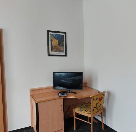 基本三人间, Gästezimmer Gasthof Becker