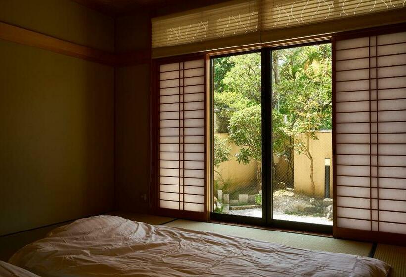 Номер Стандарт Четырехместный Совместный Санузел, Guesthouse Nijo Fukurotei