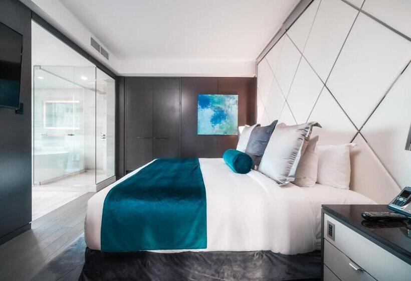 디럭스 스위트, Paradox Hotel Vancouver