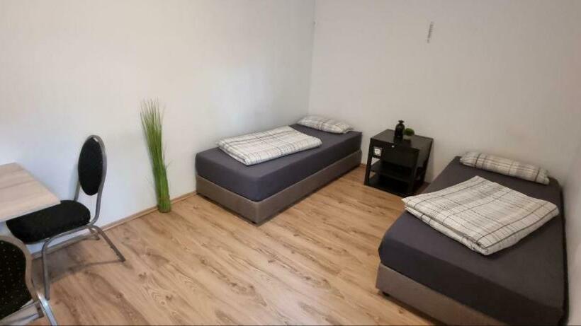 带共用浴室的标准房间, Monteurhaus In Hemer   Gemeinschaftsnutzung Küche Und Bad