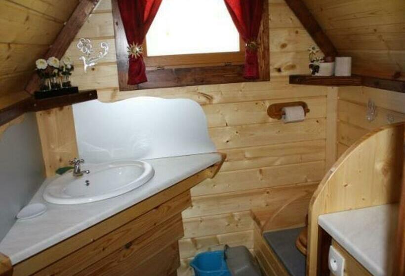 Номер Стандарт, Escapade Romantique: Cabane Avec Terrasse Panoramique, Poêle à Bois Et éclairage Multicolore   Fr 1