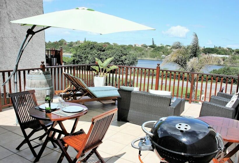Студия Стандарт, Cloverleigh Guest House