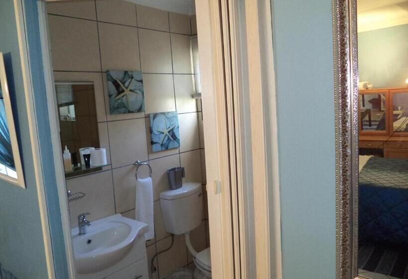 Studio Standard, Heatherdale Guesthouse & Shuttle Services