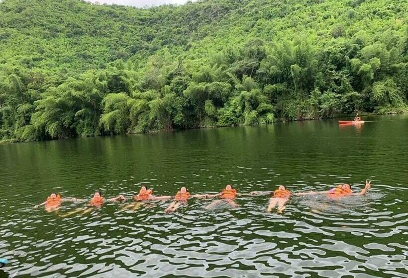Бунгало Стандарт Вид на Море, Lake Hill Resort Kanchanaburi
