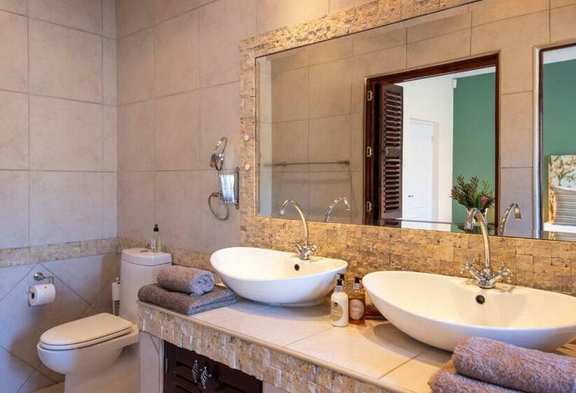 Номер Стандарт, African Tulip Guesthouse
