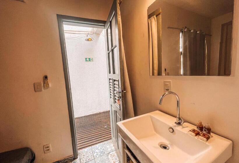 اتاق استاندارد چهار تخته, Casa Tuxi