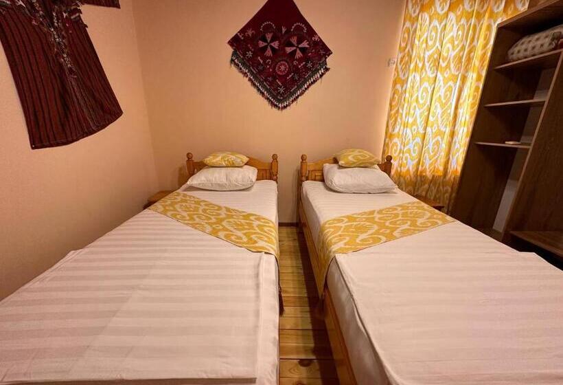 스탠다드 룸, Sarrafon Guest House