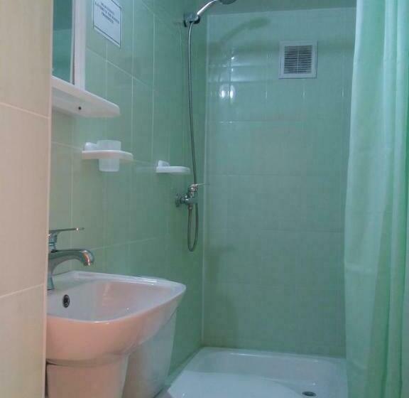 스탠다드 룸, Sarrafon Guest House