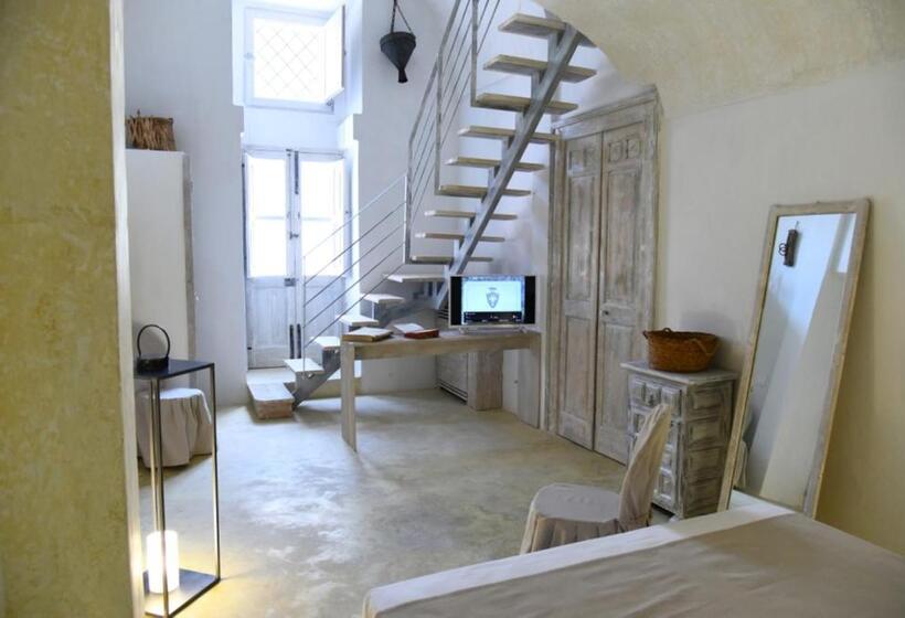 Номер Deluxe, Palazzo Castriota