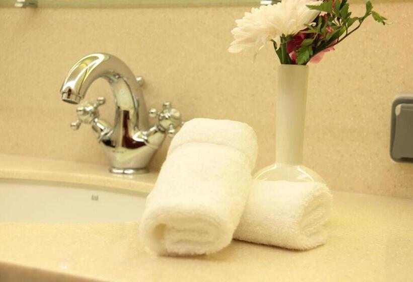 سوییت اجرایی, Thousand Nights Hotel Amman