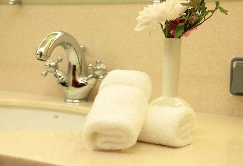 اتاق لوکس, Thousand Nights Hotel Amman