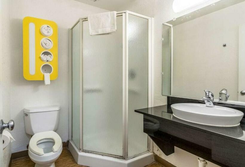 デラックスの４人部屋, Motel 6 lumberton, Nc