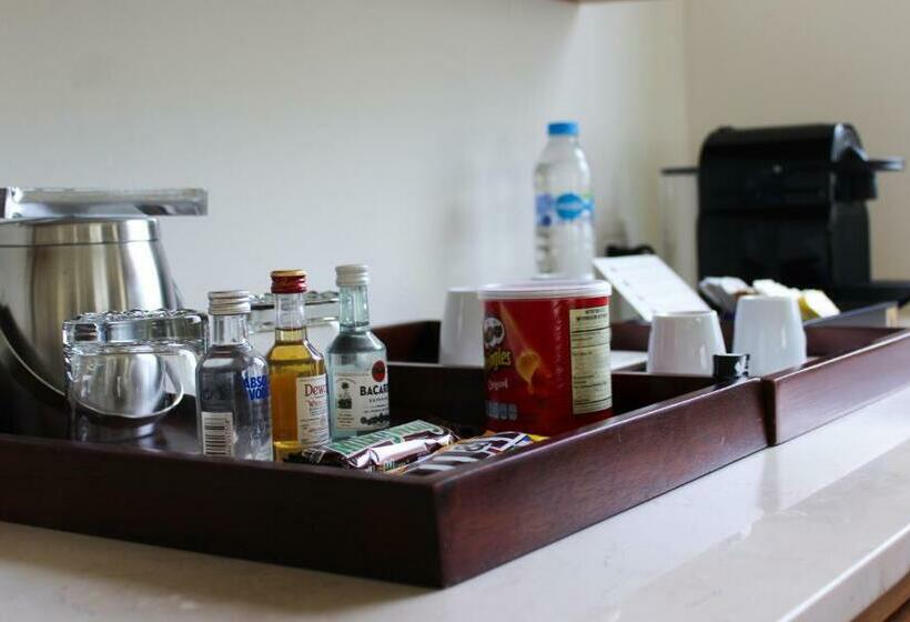 سوئیت مستر با چشم‌انداز استخر, Secrets Cap Cana Resort & Spa - Adults Only - All Inclusive