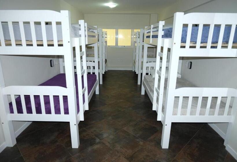 Кровать в Общей Комнате, Hostel Toca Da Moréia Bombinhas