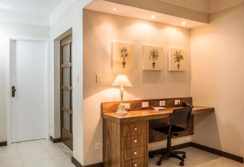 Люкс Повышенной Комфортности, Jr Hotel Marilia