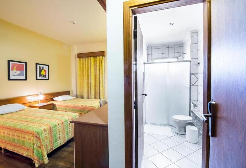 Номер Стандарт Трехместный, Jr Hotel Marilia