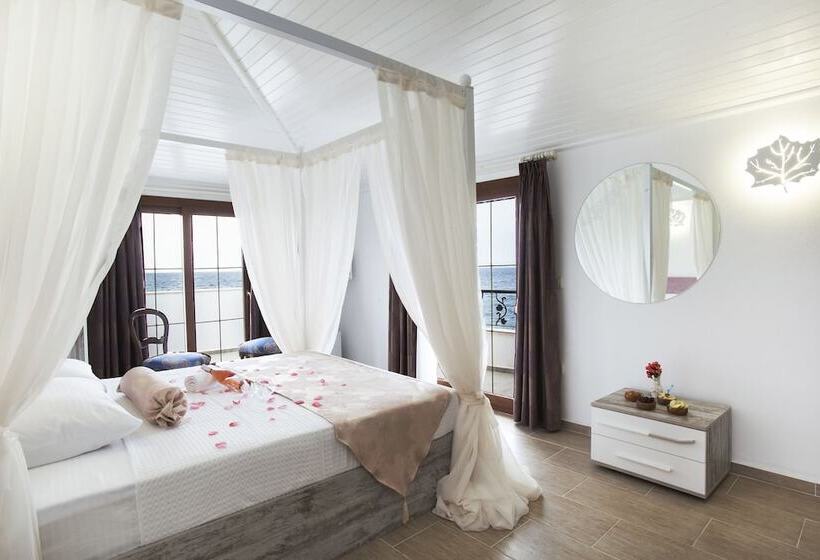Люкс Вид на Море, Uzum Iskelesi Butik Otel