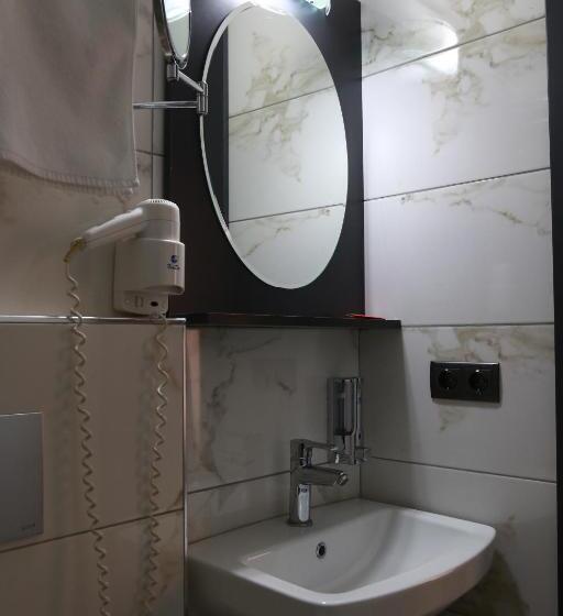 Семейный Номер, Azra Suite Otel