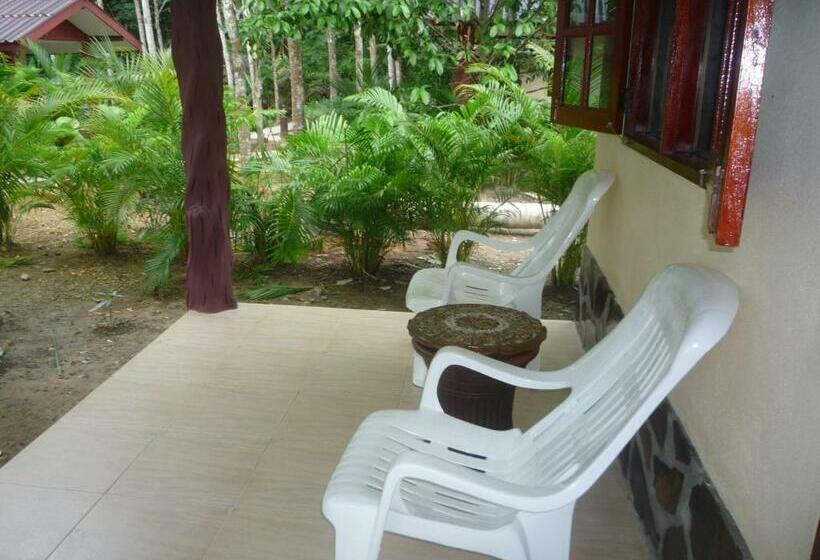 Номер Стандарт, Khao Sok Holiday Resort