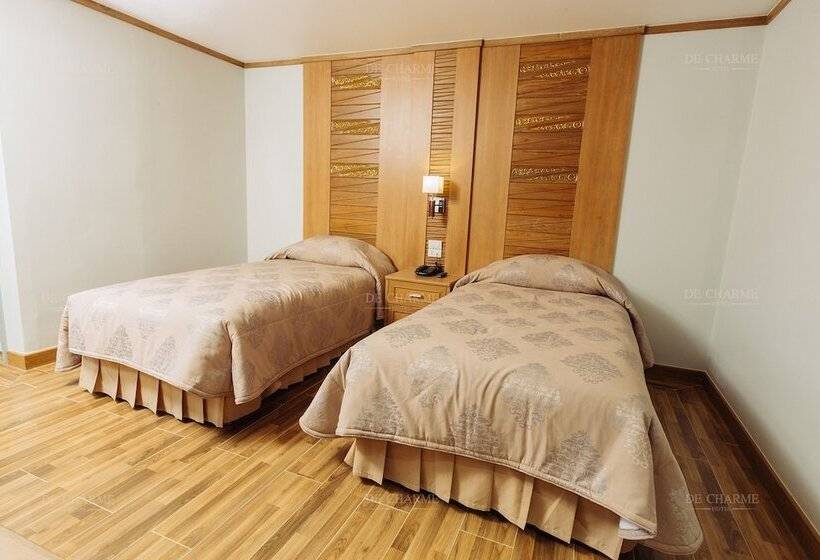اتاق لوکس, Decharme Hotel Sha Plus