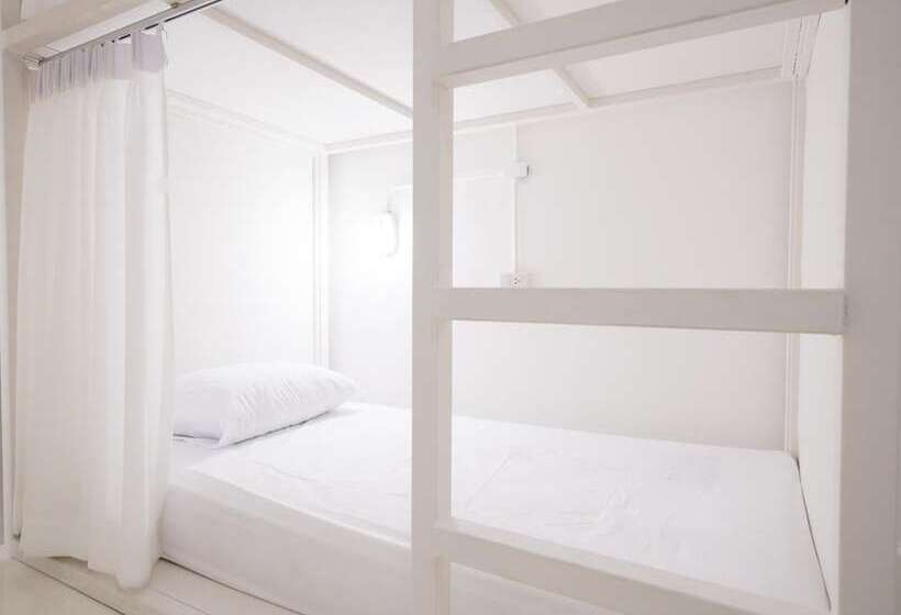اتاق استاندارد با چشم‌انداز کوهستان, Hao Hotel Phuket