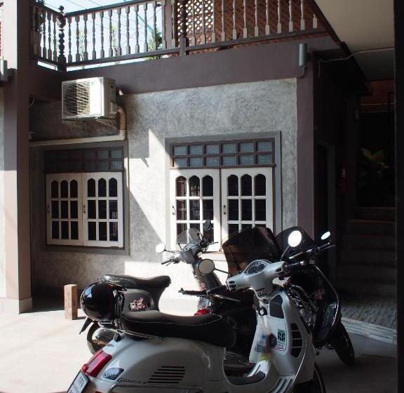 スタンダードルーム, Chommuang Guest House