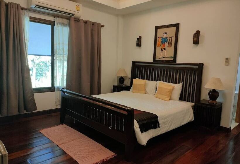 デラックスルーム, Apirata Resort
