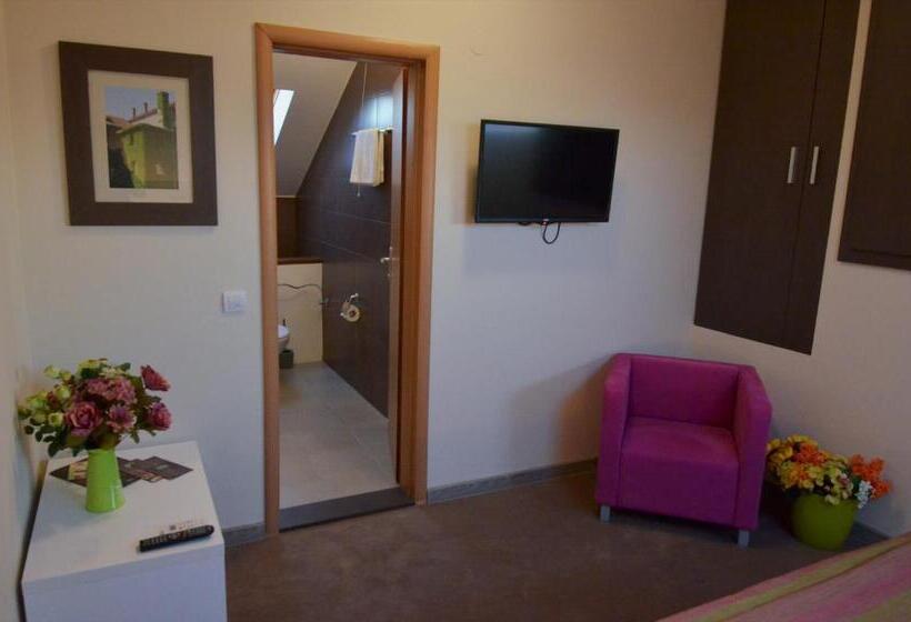 اتاق اکونومی, Garni Hotel Ema