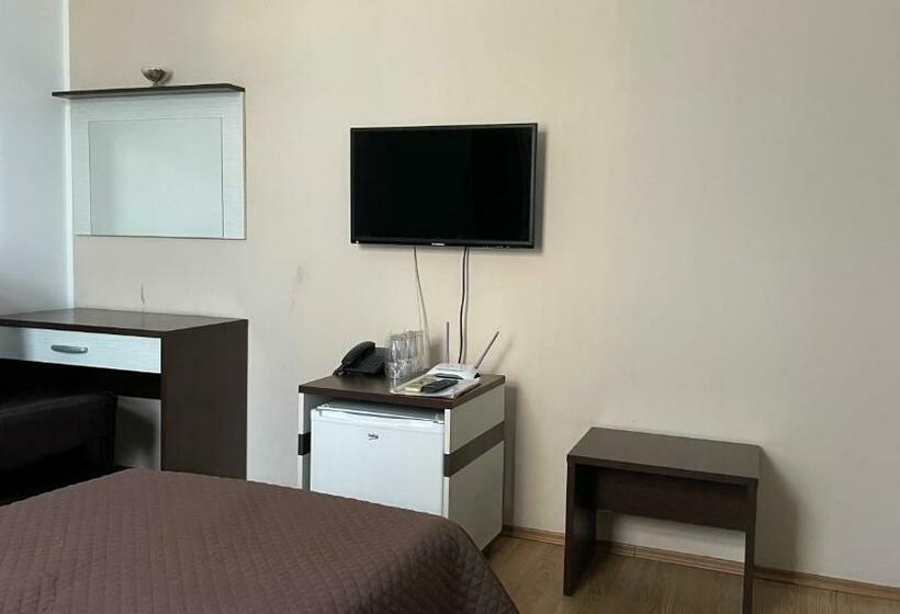 اتاق استاندارد, Garni Hotel Lion