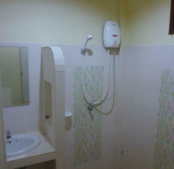 디럭스 룸, Baan Din Baramee Resort