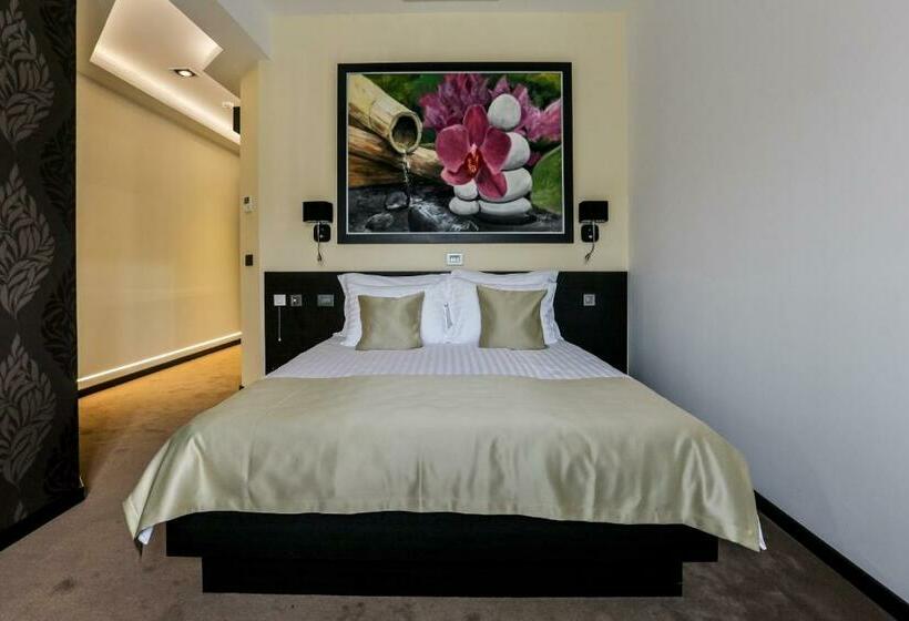 اتاق استاندارد یک نفره, Garni Hotel Zen