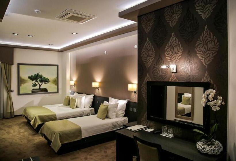 اتاق خانوادگی, Garni Hotel Zen