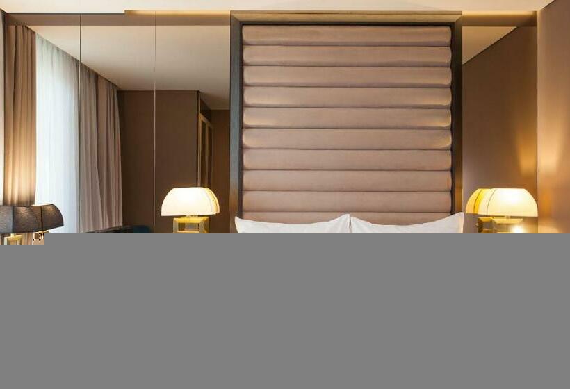 اتاق اجرایی, Saint Ten Boutique Hotel, Small Luxury Hotels
