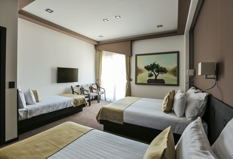 اتاق استاندارد چهار تخته, Garni Hotel Zen