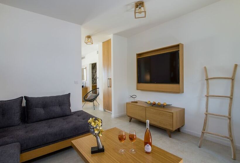Президентский Люкс, Lilium Luxury Suites