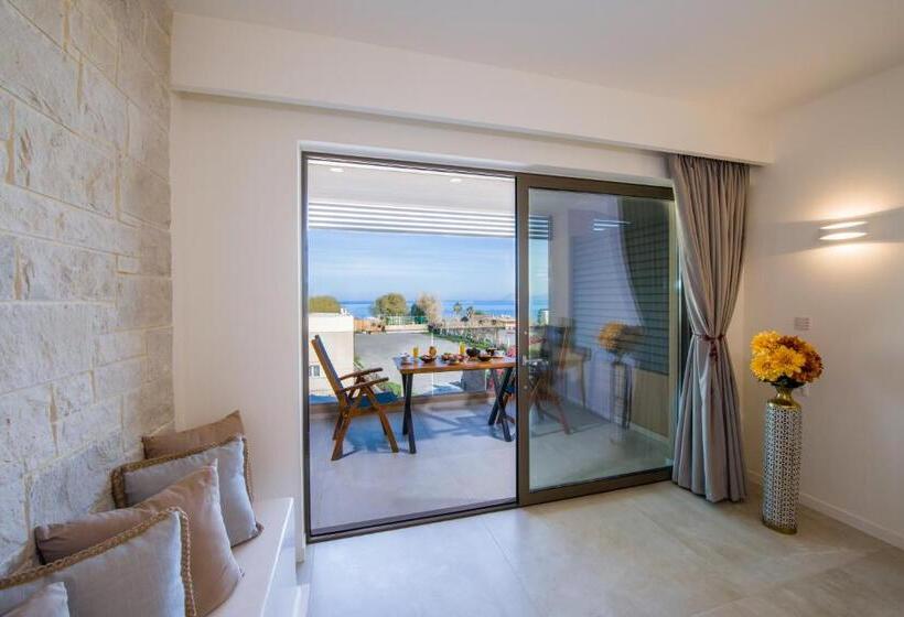 Люкс Superior Вид на Море, Lilium Luxury Suites