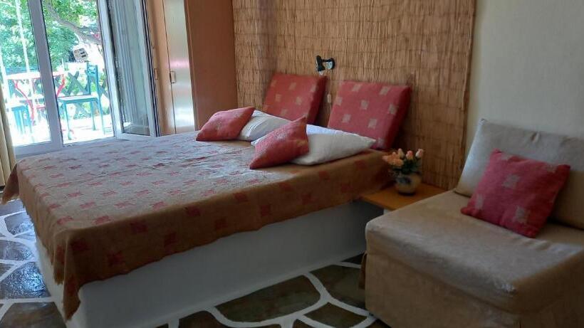 Студия Стандарт, Villa Rena