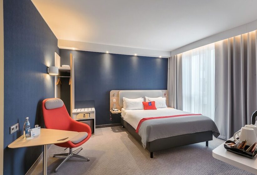 Номер Стандарт Двуспальная Кровать Адаптированный для Инвалидов, Holiday Inn Express   Siegen, An Ihg