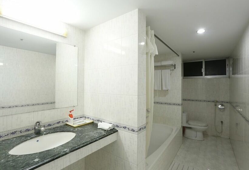 标准间, Naz Garden