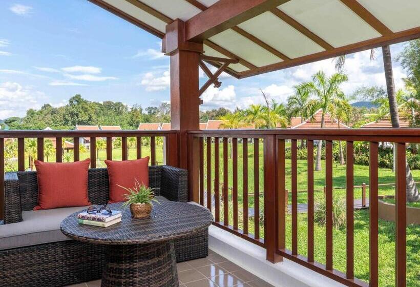 디럭스 스위트 킹 침대, Pullman Luang Prabang