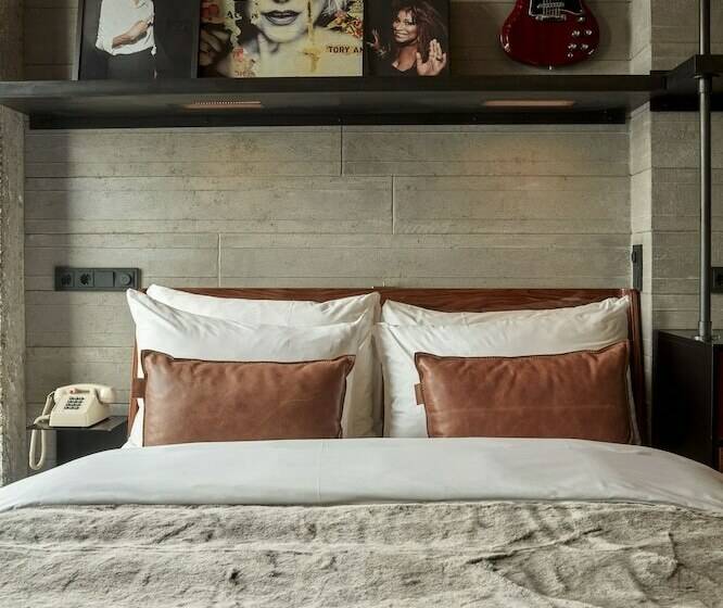 Standard Room, Sir Adam Hotel, Part Of Sircle Collection