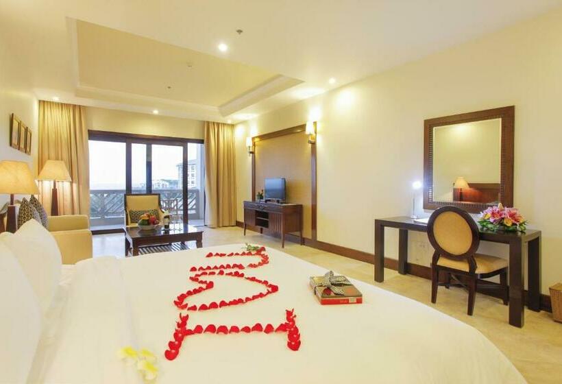 اتاق لوکس, Olalani Resort And Condotel
