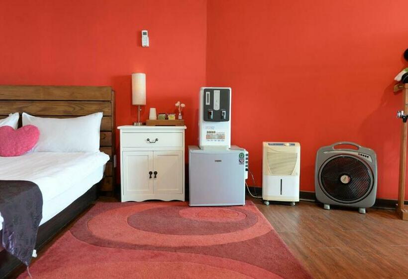 اتاق استاندارد با چشم‌انداز دریا, Blue Sky B&b