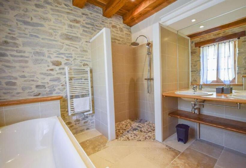 Дом 1 Спальня, Domaine D'essendiéras