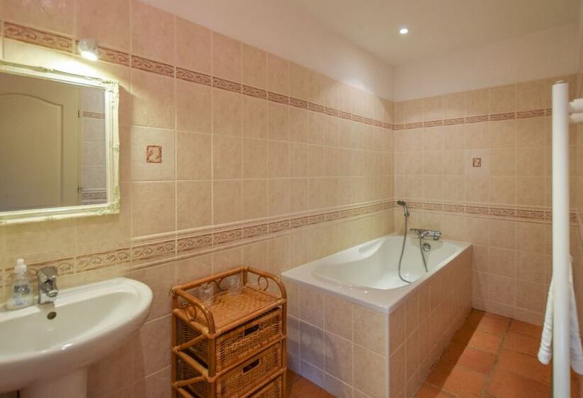 Апартаменты 2 Спальни, Domaine D'essendiéras