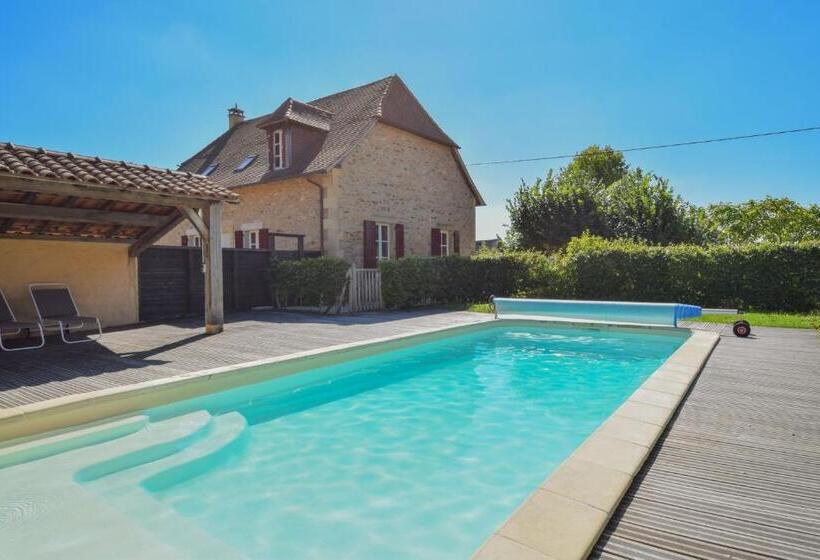 Дом 4 Спальни, Domaine D'essendiéras