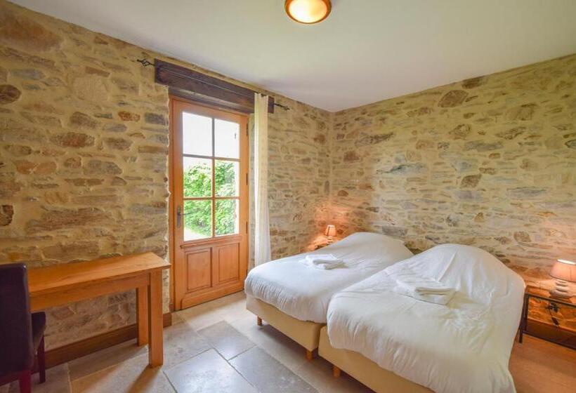 Дом 4 Спальни, Domaine D'essendiéras