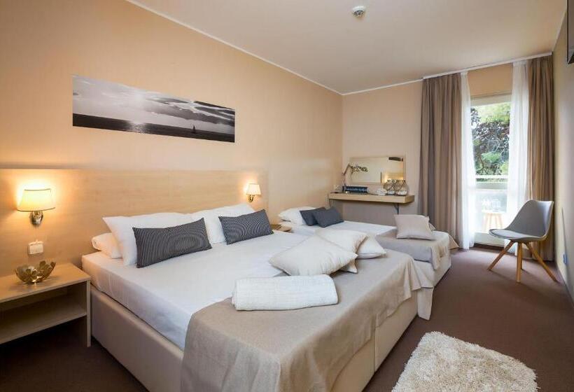 اتاق سوپریور با بالکن, Villas Arausana & Antonina