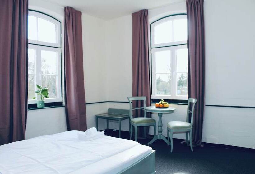 Номер Стандарт Трехместный, Frevor Hotel Alte Wassermühle